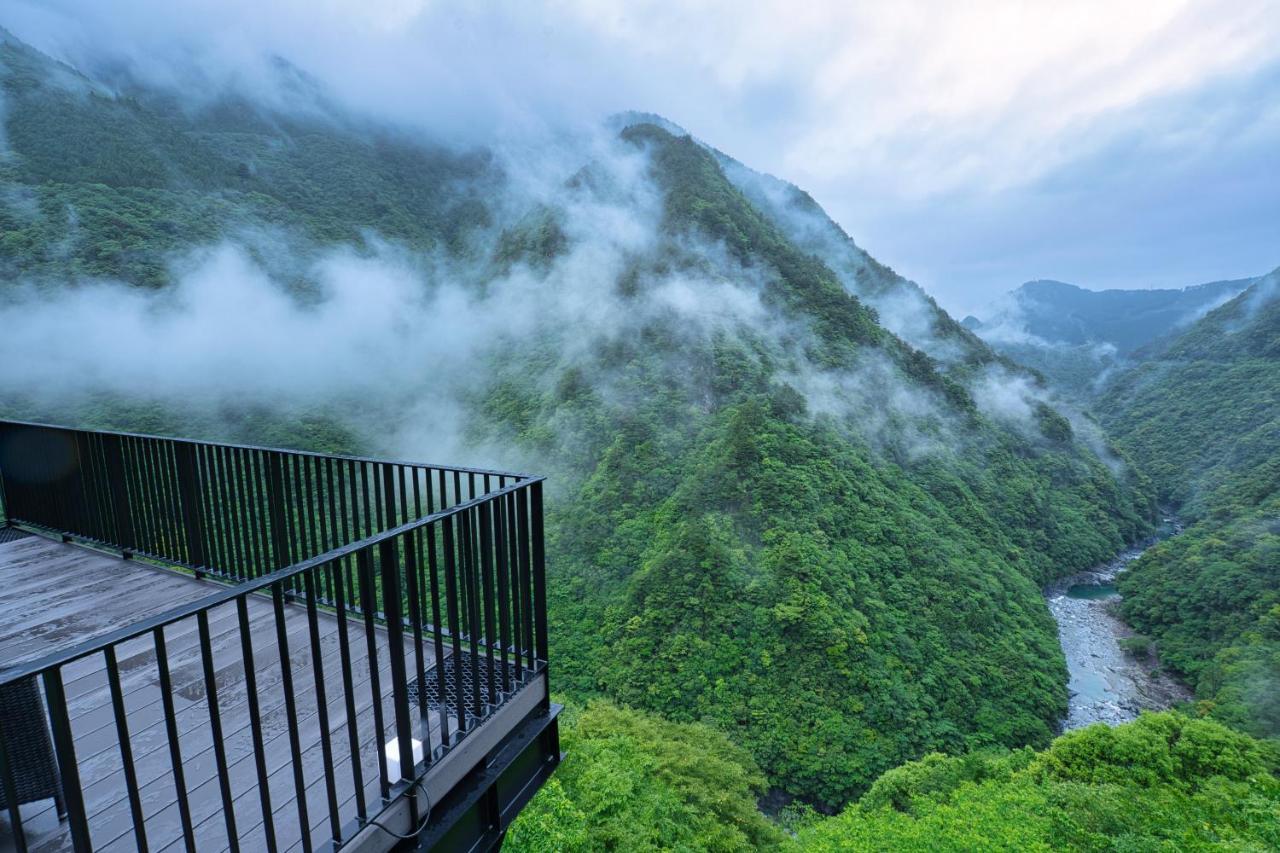 Отель Iya Onsen Миёси Экстерьер фото