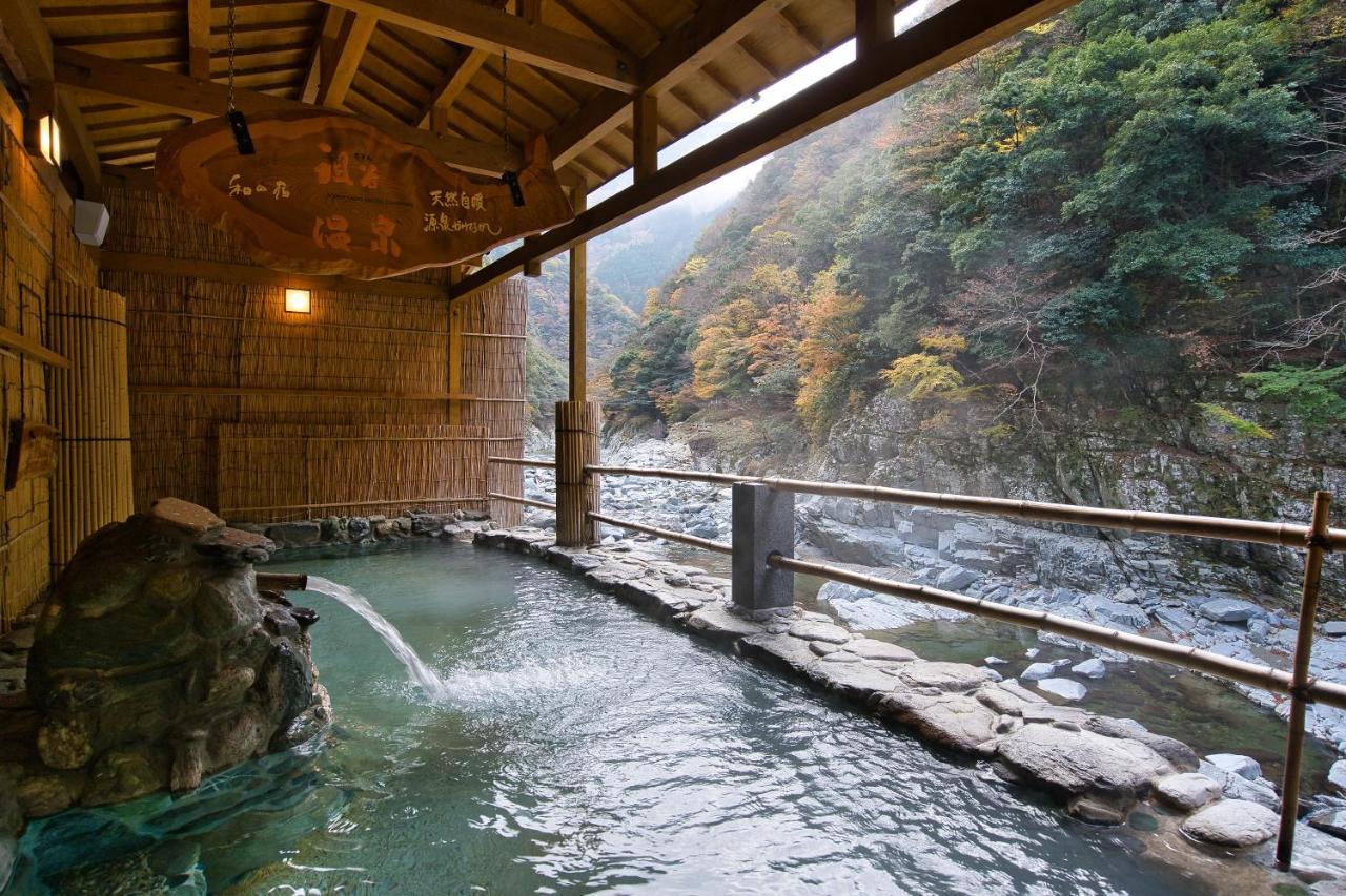 Отель Iya Onsen Миёси Экстерьер фото