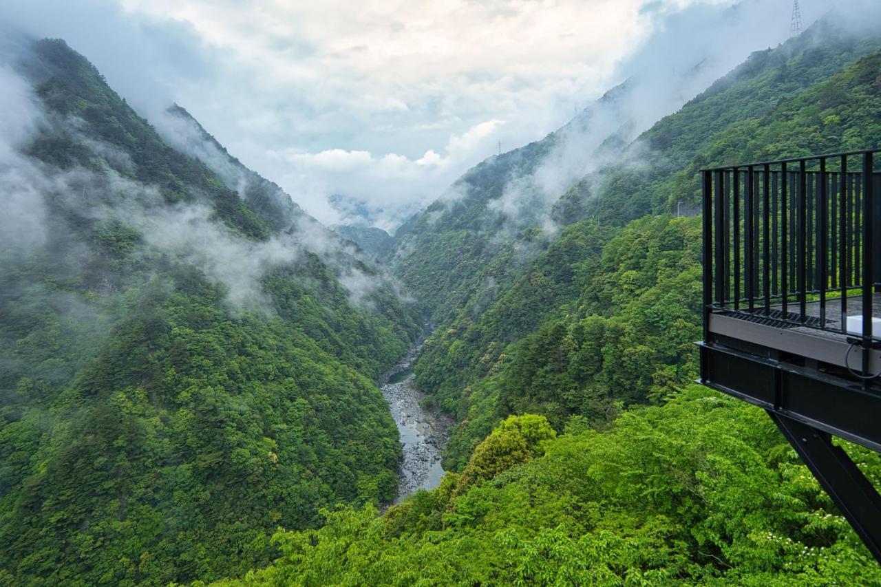 Отель Iya Onsen Миёси Экстерьер фото