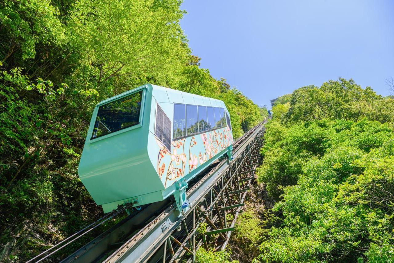 Отель Iya Onsen Миёси Экстерьер фото